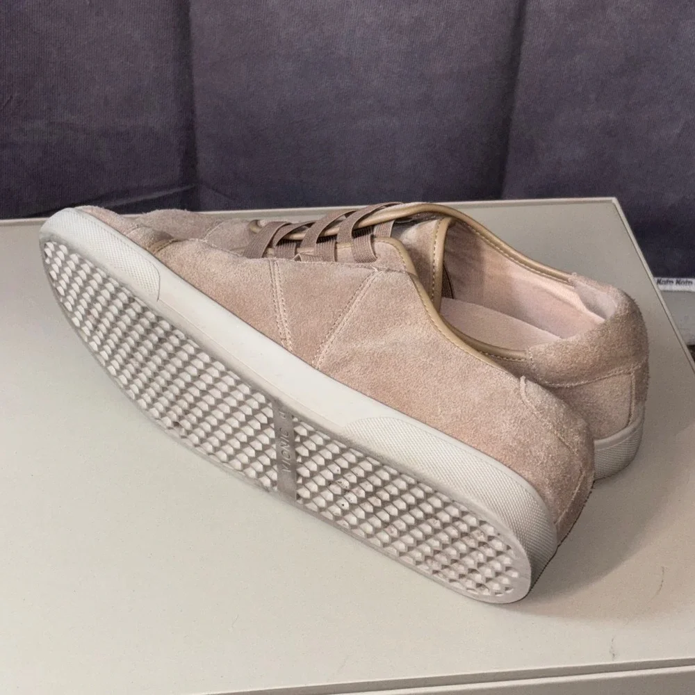 Vionic Jean Suede Sneakers Womens 9 Tan Casual Slip On Travel Minimalist